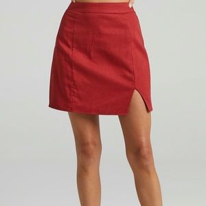 International Babe Mini Skirt in Chilli Linen Look